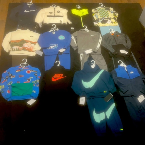 NWT Nike size 7 - Picture 1 of 9